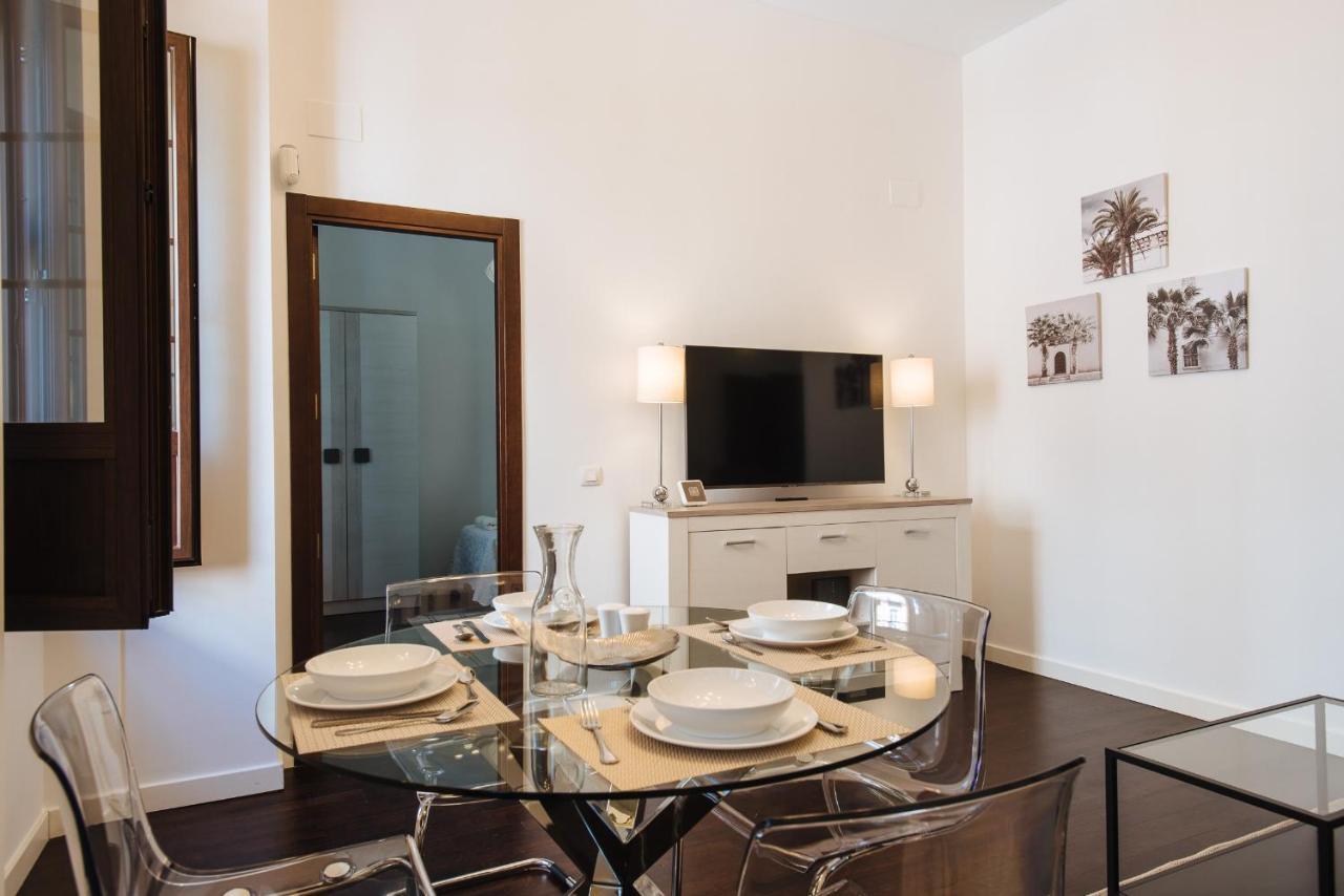 Apartamento Puerta Real - Free Parking Seville Exterior photo