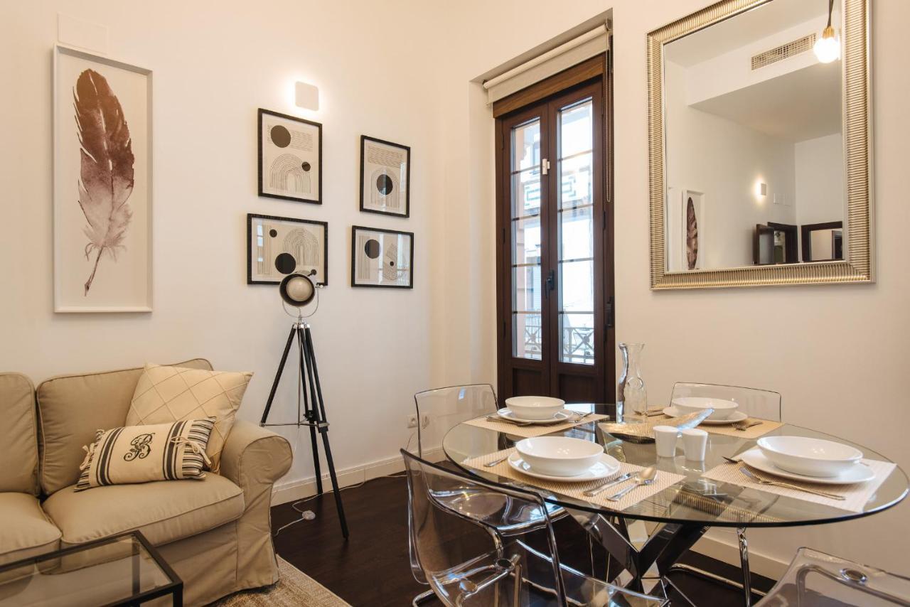Apartamento Puerta Real - Free Parking Seville Exterior photo