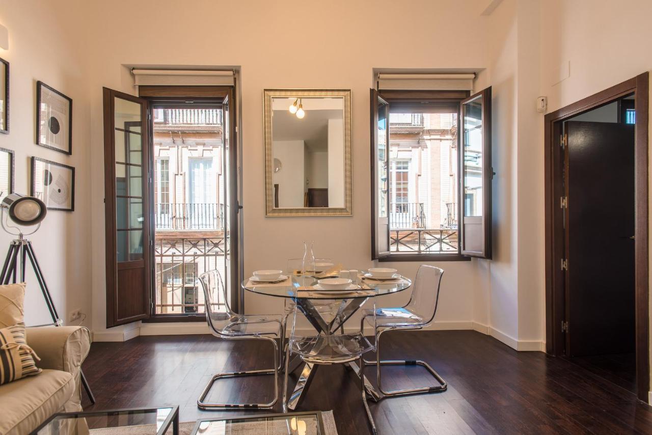 Apartamento Puerta Real - Free Parking Seville Exterior photo