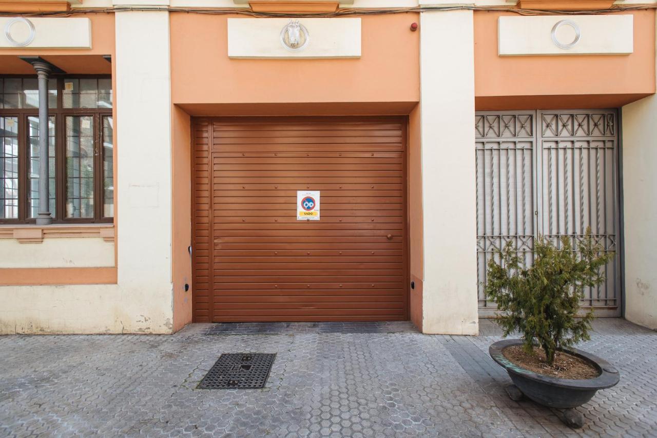 Apartamento Puerta Real - Free Parking Seville Exterior photo